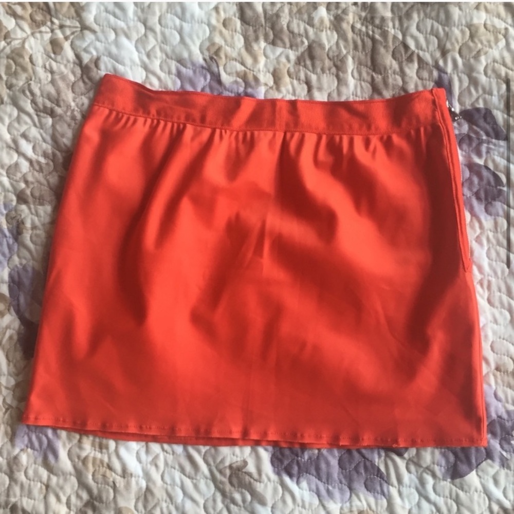 ***Moving Sale*** Club Monaco Burnt Orange Mini Skirt, sz 4